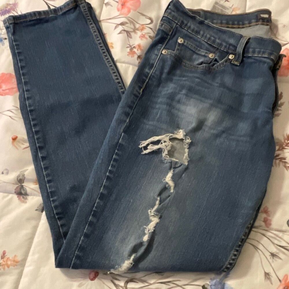 Levi’s 524 Too Super-low Womens Deconstructed Jeans - Picture 4 of 13